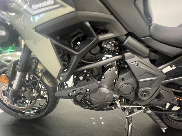 kawasaki - versys-650-grand-tourer