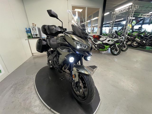 kawasaki - versys-650-grand-tourer