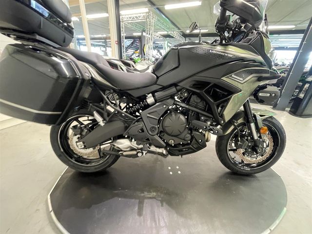 kawasaki - versys-650-grand-tourer
