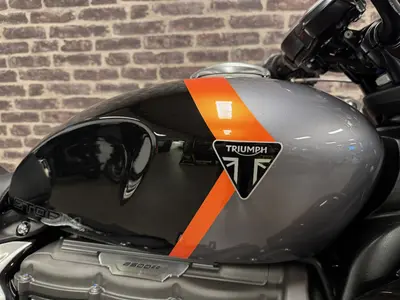 TRIUMPH ROCKET 3 STORM R – foto 3