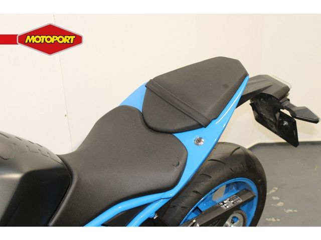 suzuki - gsx-8s