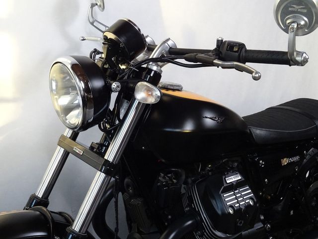 moto-guzzi - v-9-bobber