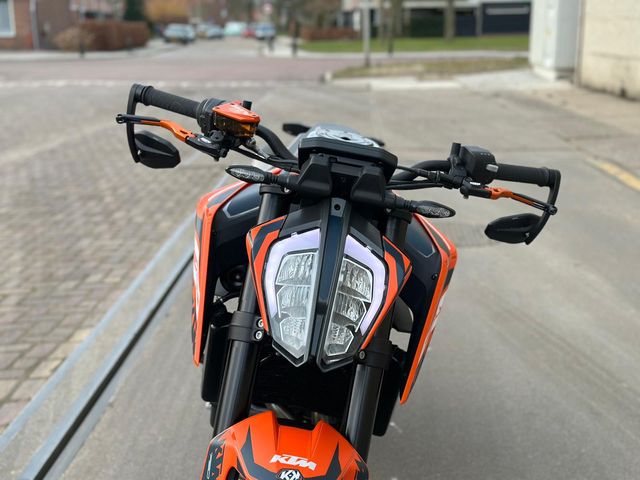 ktm - 790-duke