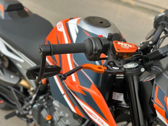 ktm - 790-duke