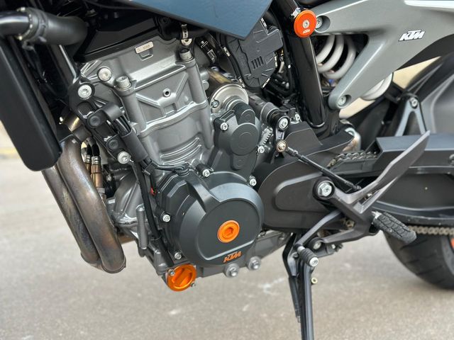 ktm - 790-duke