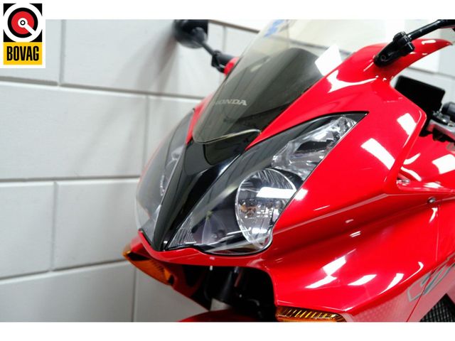 honda - vfr-800-fi-vtec