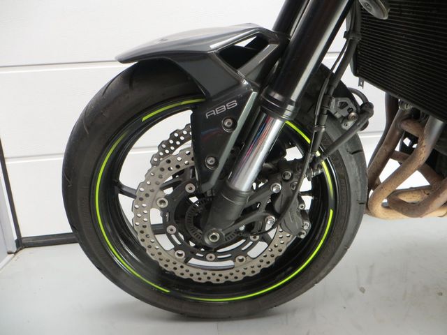 kawasaki - z900-se