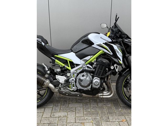 kawasaki - z900