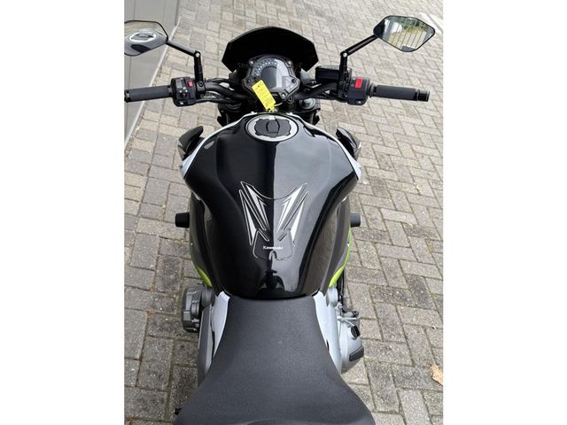 kawasaki - z900
