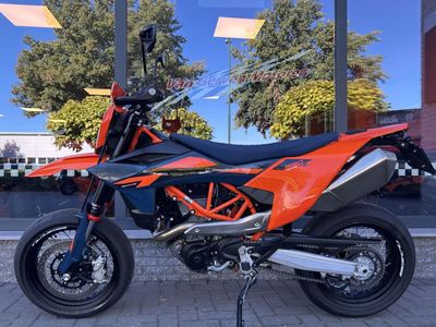 KTM 690 SMC R – foto 4