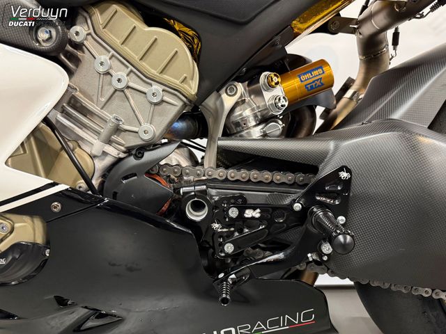 ducati - panigale-v4-s