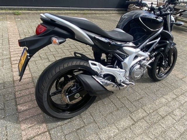 suzuki - gladius
