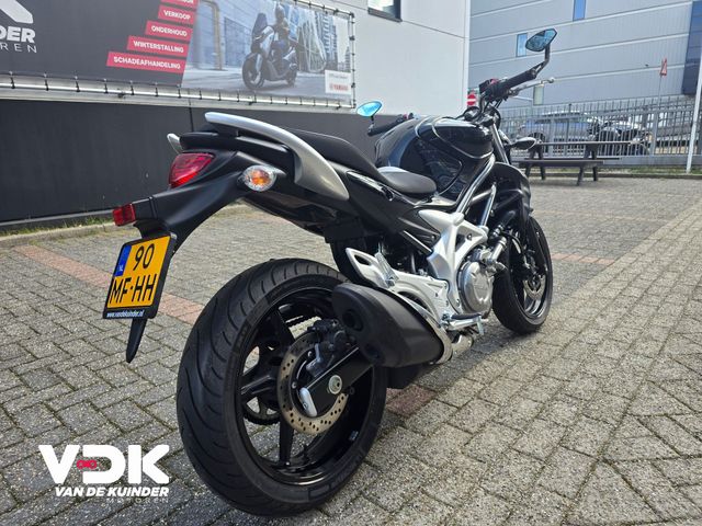 suzuki - gladius
