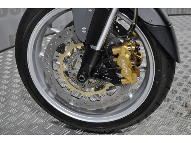 triumph - tiger-1050