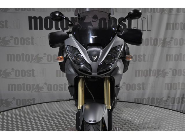 triumph - tiger-1050