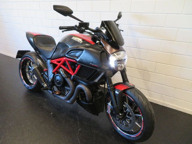 ducati - diavel-carbon