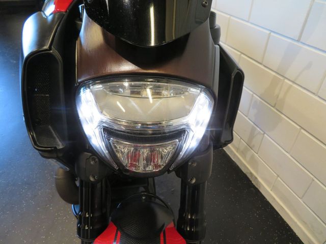 ducati - diavel-carbon