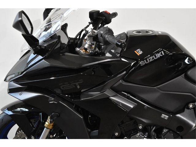 suzuki - gsx-s-1000-gt