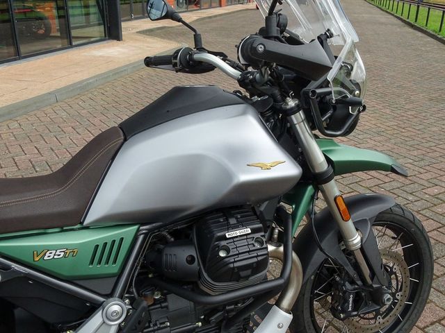 moto-guzzi - v-85-tt