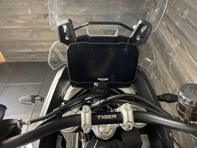 triumph - tiger-900-gt-pro