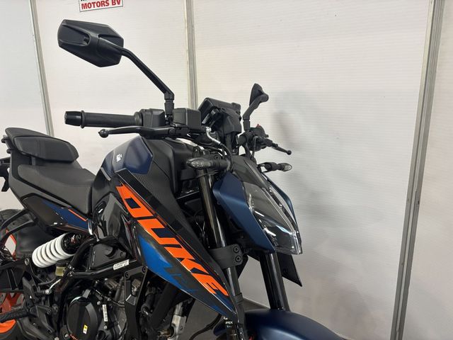 ktm - 125-duke
