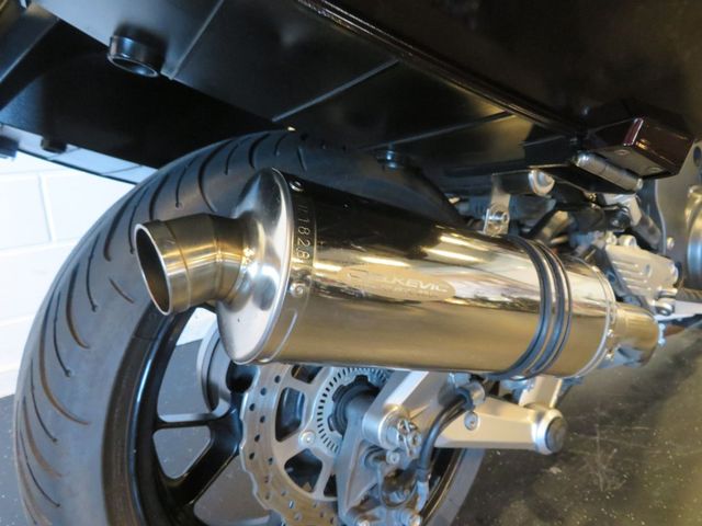 kawasaki - gtr-1400