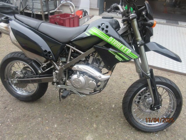 kawasaki - d-tracker-125