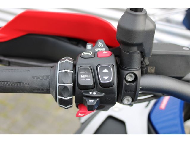 bmw - r-1300-gs-adventure