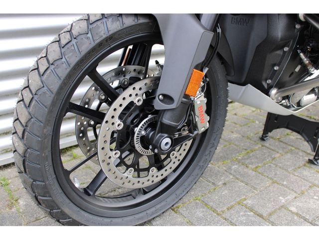 bmw - r-1300-gs-adventure