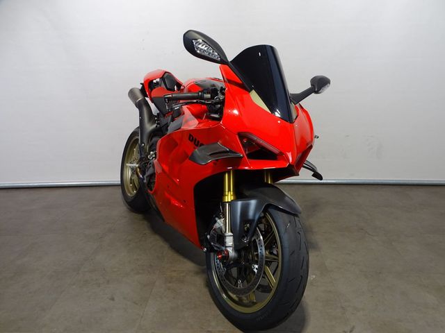 ducati - panigale-v4-s