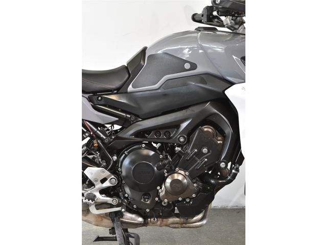 yamaha - tracer-900