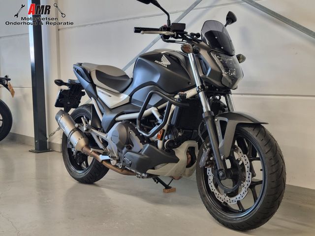 honda - nc-750-s-dct