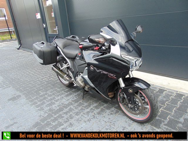 honda - vfr-1200-f-c-abs-dct