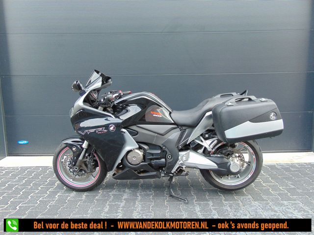 honda - vfr-1200-f-c-abs-dct