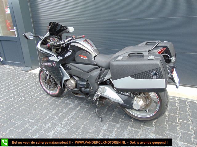 honda - vfr-1200-f-c-abs-dct