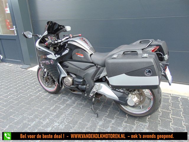 honda - vfr-1200-f-c-abs-dct