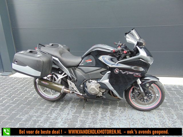 honda - vfr-1200-f-c-abs-dct