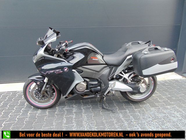 honda - vfr-1200-f-c-abs-dct