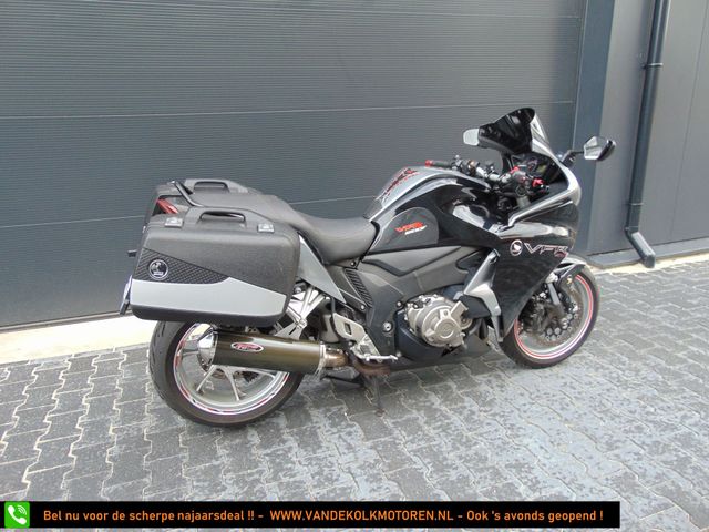 honda - vfr-1200-f-c-abs-dct