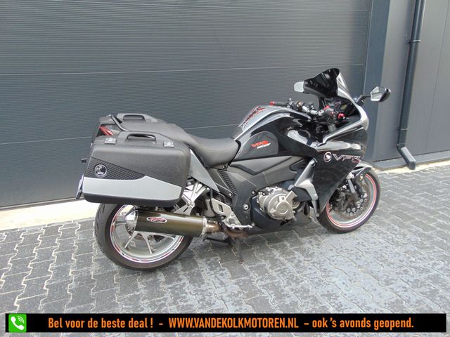 honda - vfr-1200-f-c-abs-dct