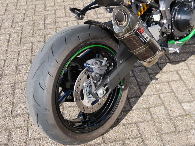 kawasaki - z900-se