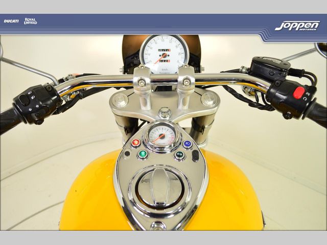 triumph - speedmaster