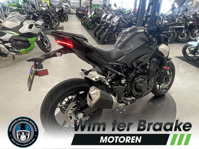 kawasaki - z900