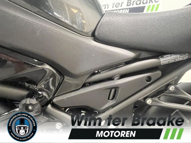 kawasaki - z900