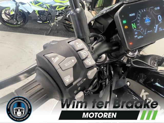 kawasaki - z900