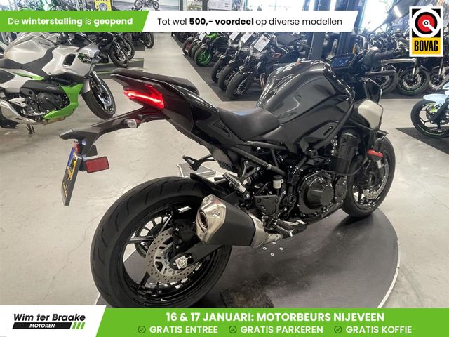 kawasaki - z900