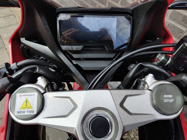 honda - cbr-650-r