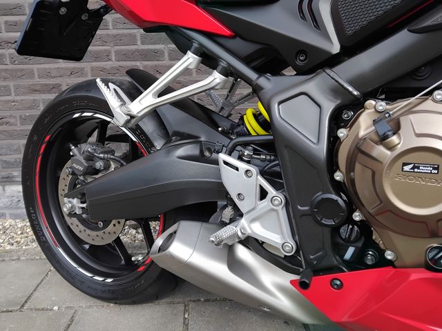 honda - cbr-650-r