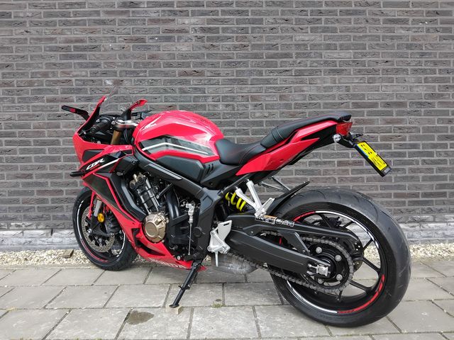 honda - cbr-650-r