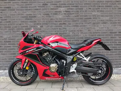 HONDA CBR 650 R – foto 2